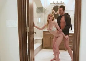 Lồn em khít nhún anh tý gãy buồi