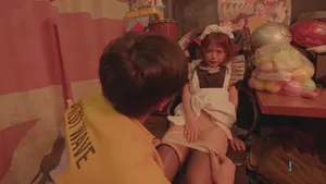 Chuốc thuốc mê rồi nện em nhân viên bán thời gian vú bự