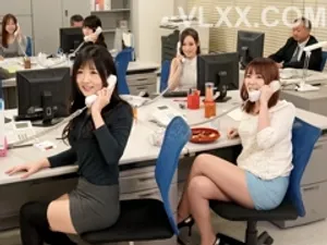 Anh trai thất nghiệp bị trầm cảm ở nhà được nhân tình chăm “sóc”