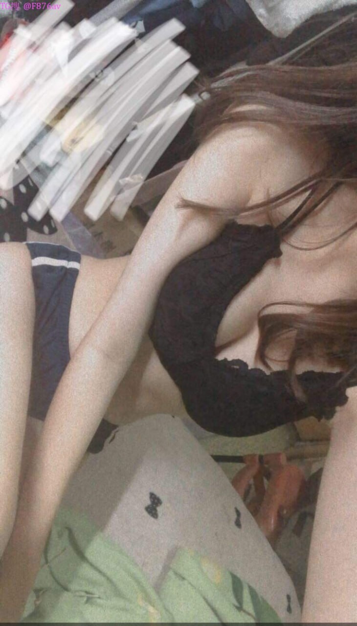 Đụ em hướng dẫn viên Sweetie Fox trong rừng